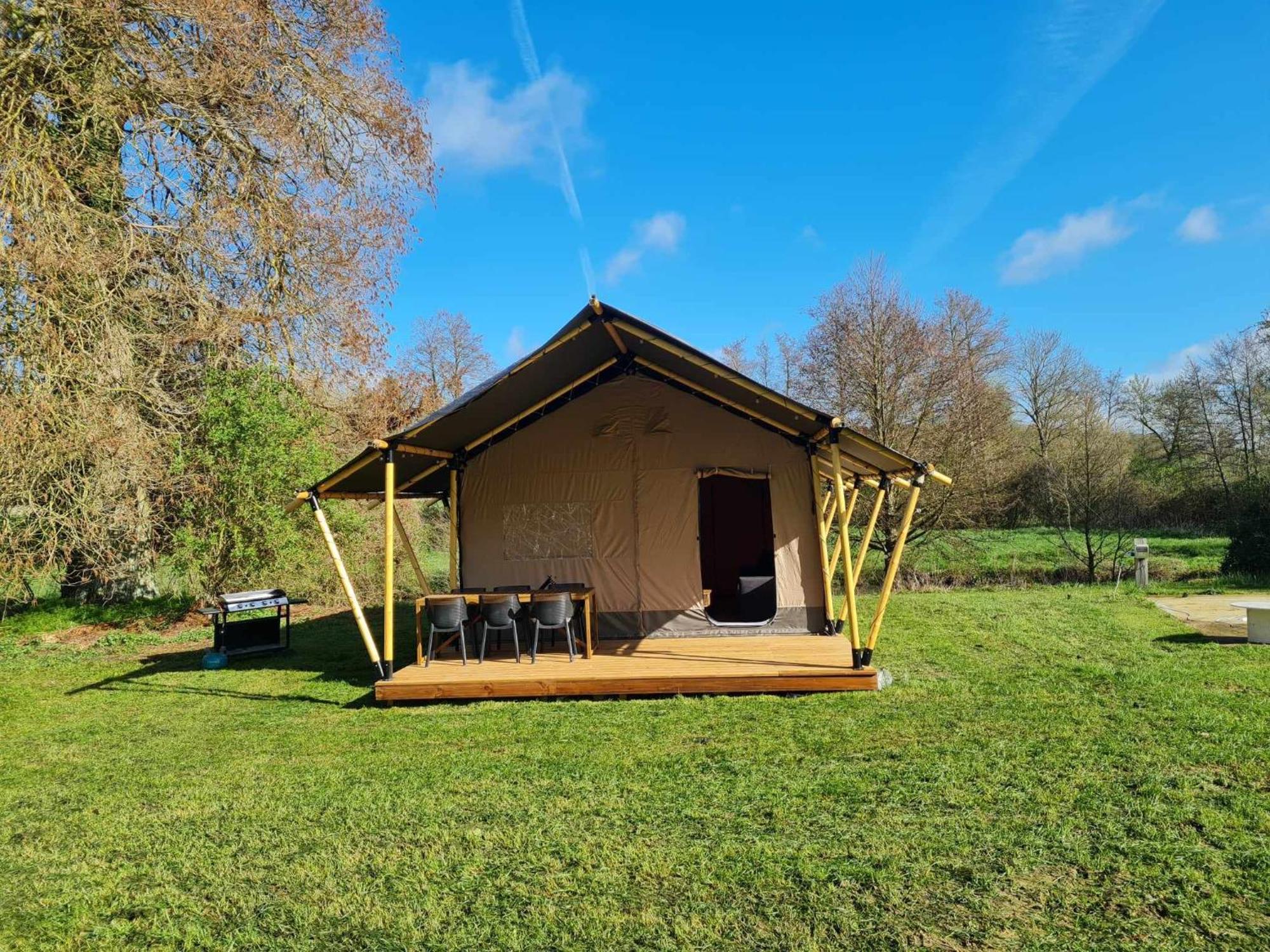 Camping De La Touche Ligueil Buitenkant foto